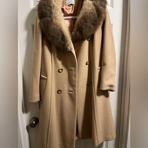 Vintage 1960s Elegant Camel Pea Coat with Faux Fur Collar